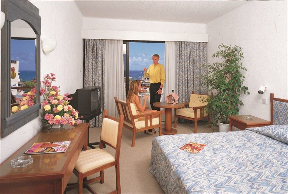 Paphos Gardens Apartment Bagian luar foto